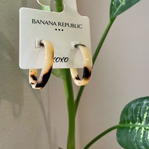 Tortoise Shell Hoop Earrings